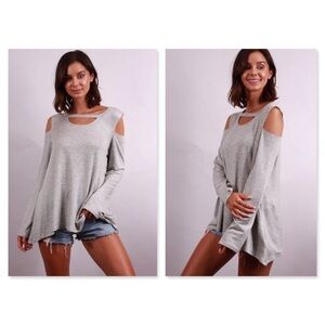 GRAY COLD SHOULDER LIGHT WEIGHT KNIT TOP
